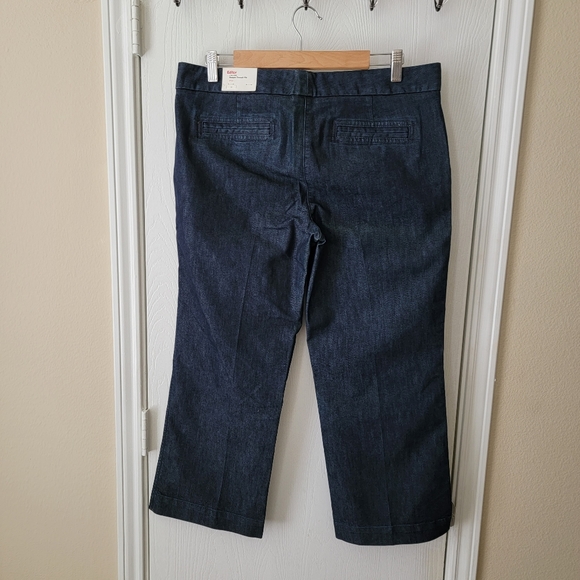 Express Editor Low Rise Crop Jeans - Picture 2 of 10